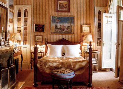 Итак, для начала обозначим некоторые особенности испанского стиля деревянные балки на потолке арочные окна и дверные проемы приветствуется полное отсутствие дверейплетенные кресла из ротанга