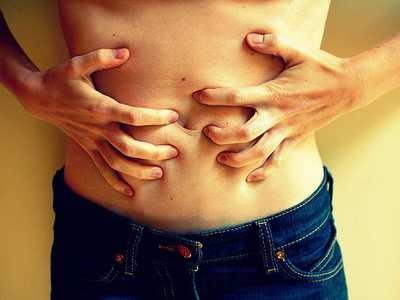 Болит живот в районе пупка