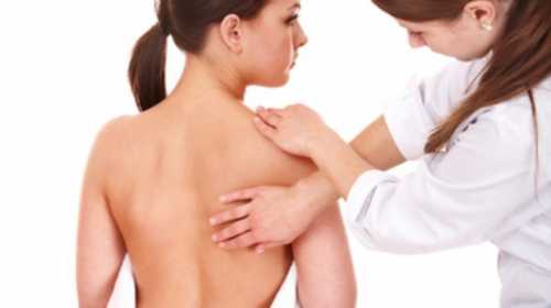 Чуть реже встречается при гастрите с пониженной кислотностью