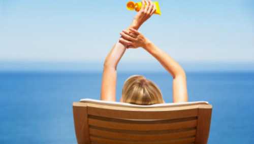 Но слишком соленая минералка для умывания с целью омоложения и оздоровления кожи подходит не всем