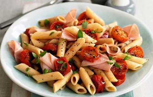 Паста с соусом болоньезе