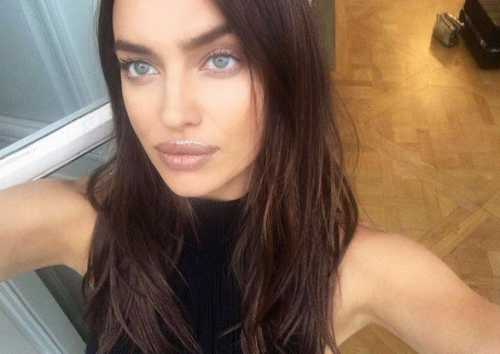 Ирина Шейк перестала прятать живот