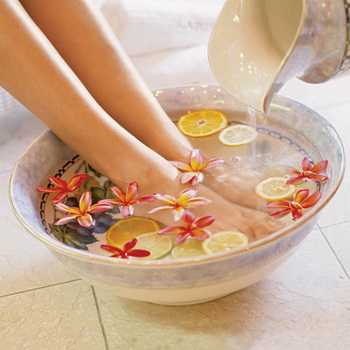 Кокосовое масло имеет множество полезных свойств, в том числе антибактериальное и противогрибковое