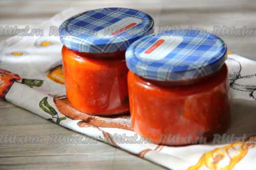 Аджика из помидоров и чеснока