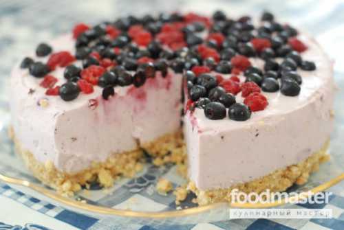 Если йогурт не достаточно сладкий, можно добавить сахар в мусс, лучше его добавлять на этапе взбивания сливок