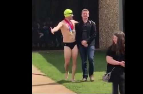 А дружить вы с ним не хотите потому что у вас разные интересы