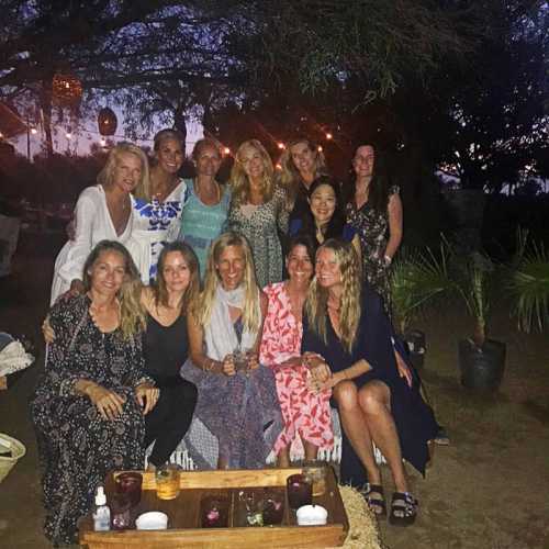 Гвинет Пэлтроу неожиданно устроила девичник