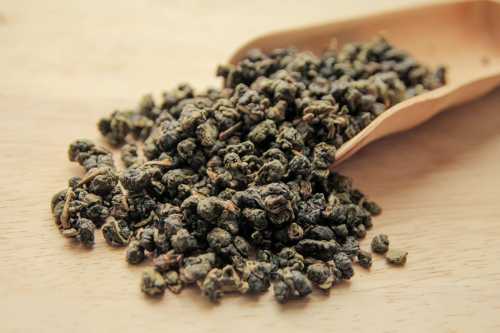 В свежем виде они темно красного цвета и довольно плотные по консистенции