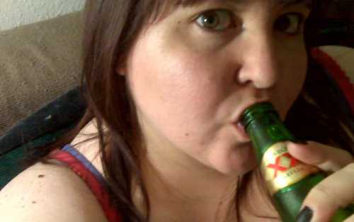 Женский алкоголизм: симптомы, причины, это