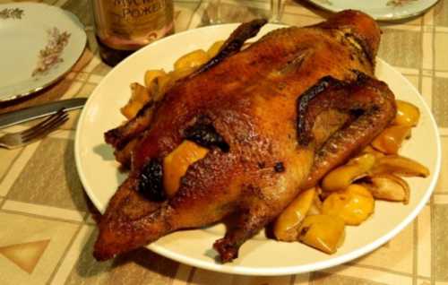 Узнай рецепт свинины с черносливом, секреты