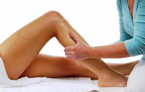 Мускулы и нервы, которые помогают перемещать пищу через горло и пищевод, не работают правильно