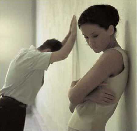 Многие интуитивно это понимают и именно в этот период чаше всего обращаются за консультацией к психологу, читать специальную литературу, посещать семинары