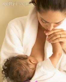 Хотя случается такое крайне редко, но это является поводом отлучения сына или дочки от груди