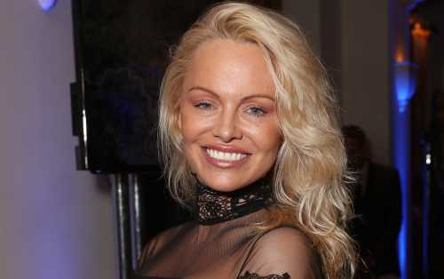 Памела Андерсон