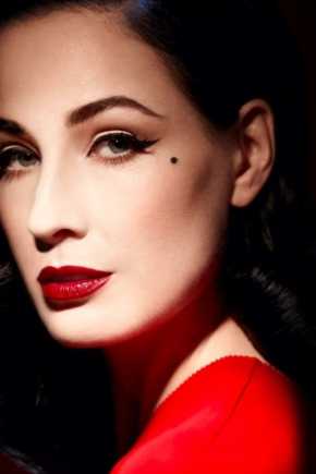 Макияж с красной помадой для брюнеток