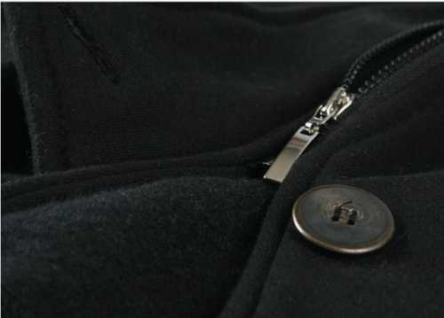 Чистка и удаление пятен с кожаных и замшевых вещей