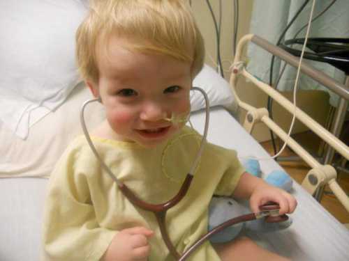 В любом случае высокий уровень гемоглобина оставлять без внимания запрещено